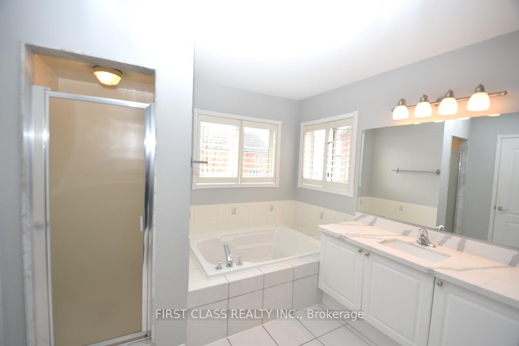 Photo 25 of Unit Main, 19 Dopp Crescent, Whitby, Brooklin — HOMEH