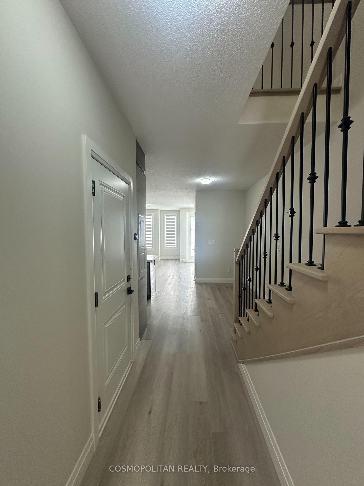 Photo 5 of 64 Keystone Trail, Welland, Lincoln/Crowland — HOMEH