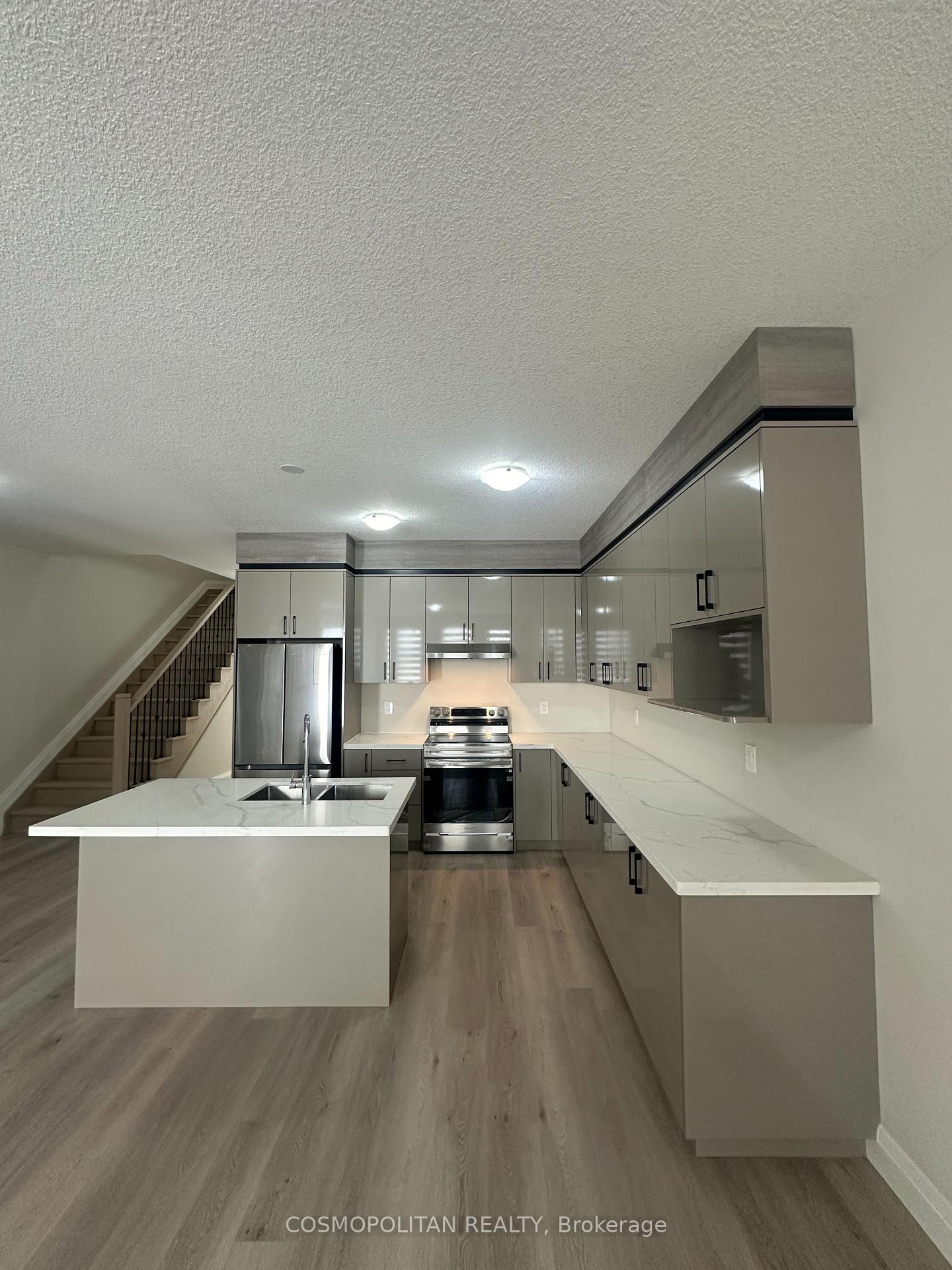 Photo 6 of 64 Keystone Trail, Welland, Lincoln/Crowland — HOMEH