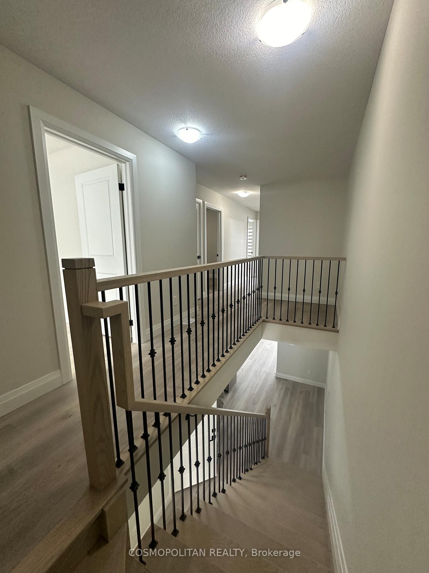 Photo 12 of 64 Keystone Trail, Welland, Lincoln/Crowland — HOMEH