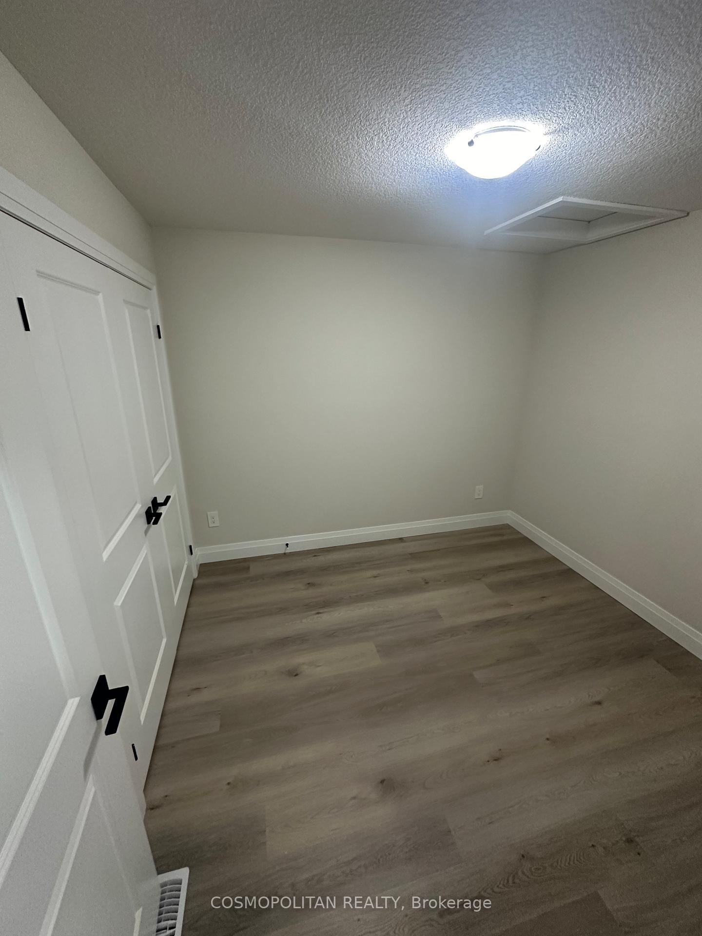 Photo 19 of 64 Keystone Trail, Welland, Lincoln/Crowland — HOMEH