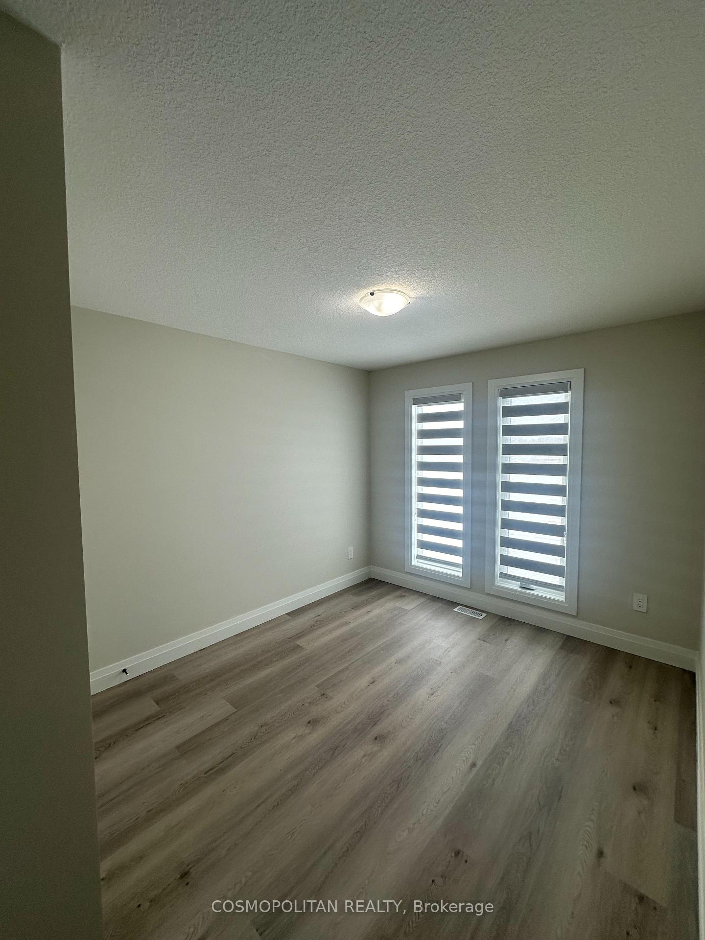 Photo 20 of 64 Keystone Trail, Welland, Lincoln/Crowland — HOMEH