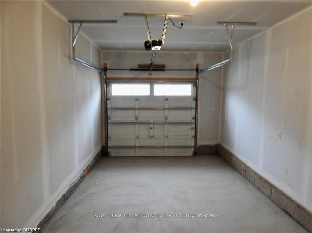 Photo 27 of 23 Admiral Road, Welland, Hwy 406/Welland — HOMEH
