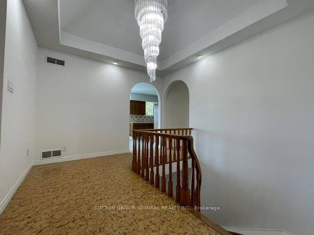 Photo 11 of 5111 Kirby Road, Vaughan, Kleinburg — HOMEH