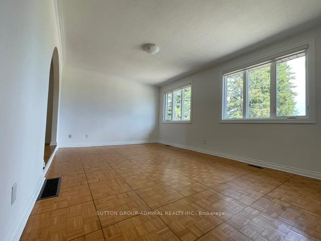 Photo 17 of 5111 Kirby Road, Vaughan, Kleinburg — HOMEH