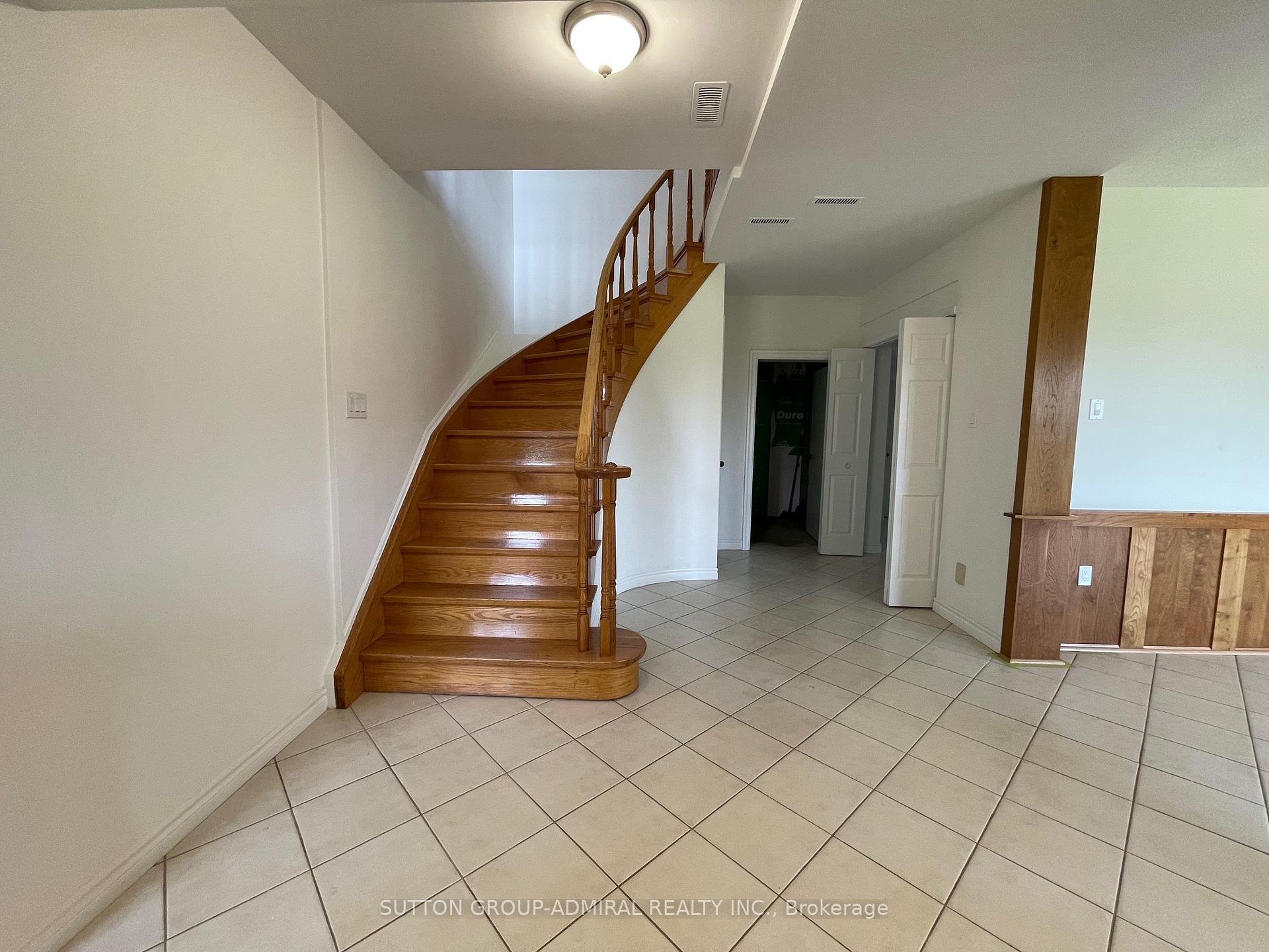 Photo 25 of 5111 Kirby Road, Vaughan, Kleinburg — HOMEH