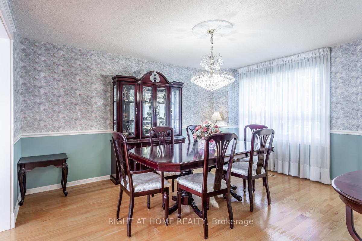 Photo 6 of 32 Hemlock Drive, Markham, Raymerville — HOMEH