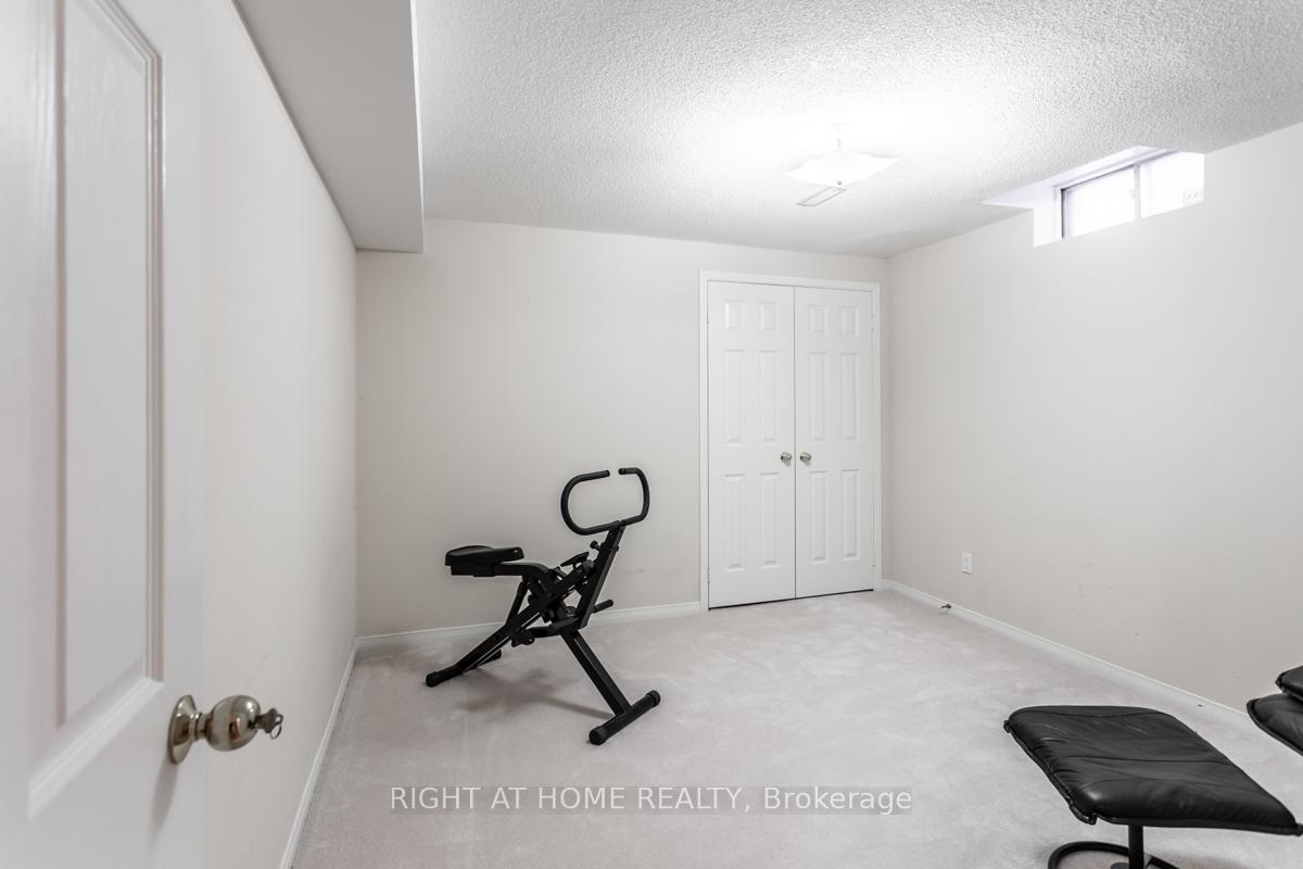 Photo 22 of 32 Hemlock Drive, Markham, Raymerville — HOMEH