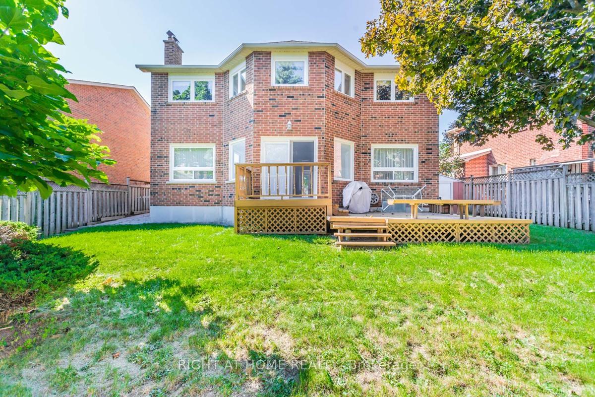 Photo 24 of 32 Hemlock Drive, Markham, Raymerville — HOMEH
