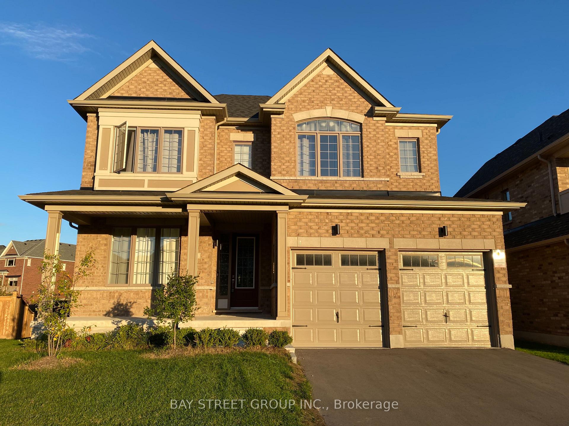 Photo 1 of 46 Blenheim Circle, Whitby, Rural Whitby — HOMEH