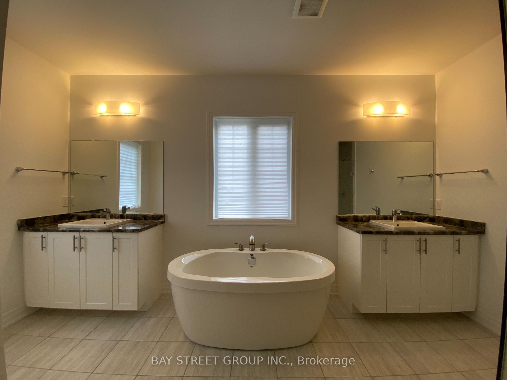 Photo 7 of 46 Blenheim Circle, Whitby, Rural Whitby — HOMEH
