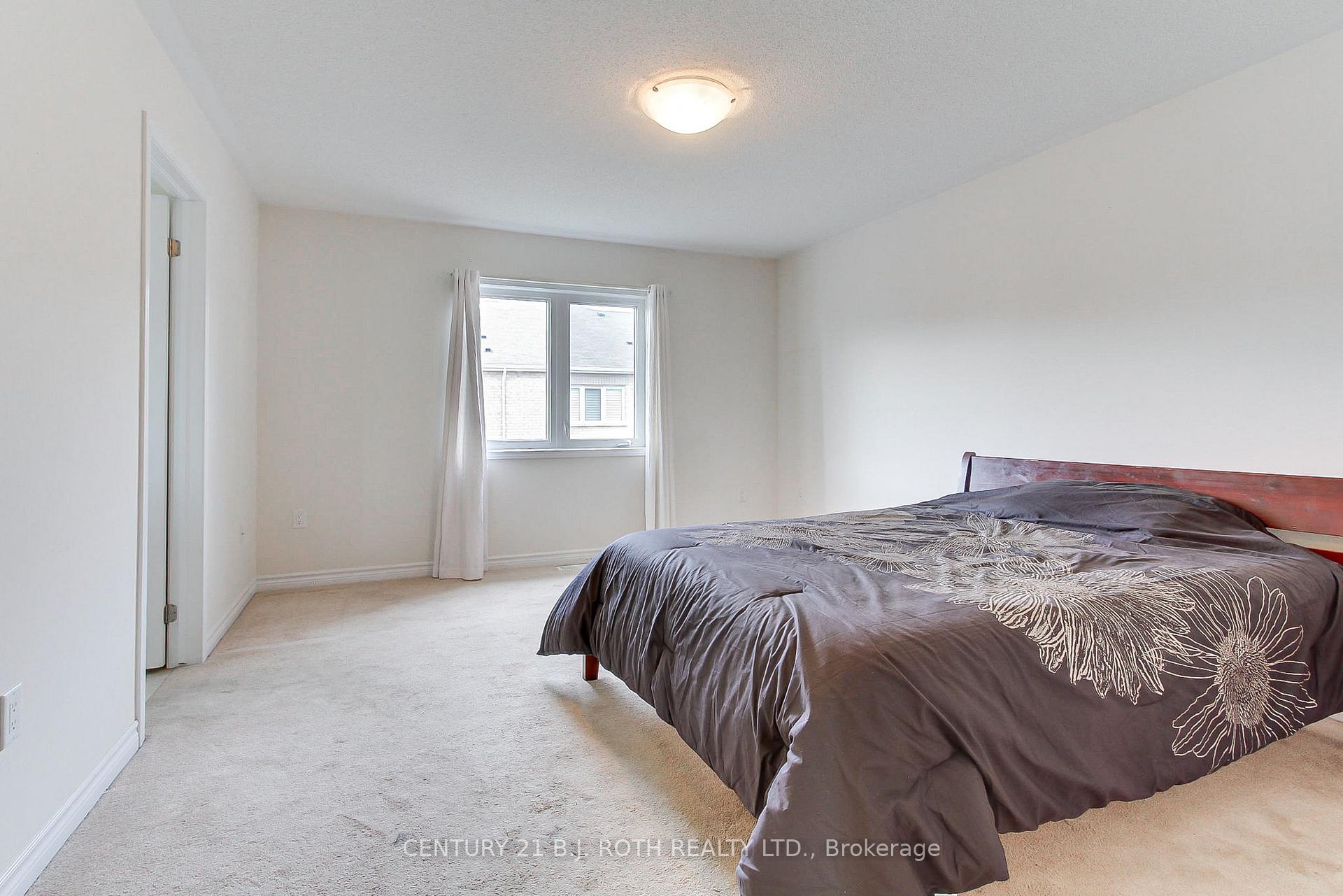 Photo 13 of 20 Clifford Dalton Drive, Aurora, Rural Aurora — HOMEH