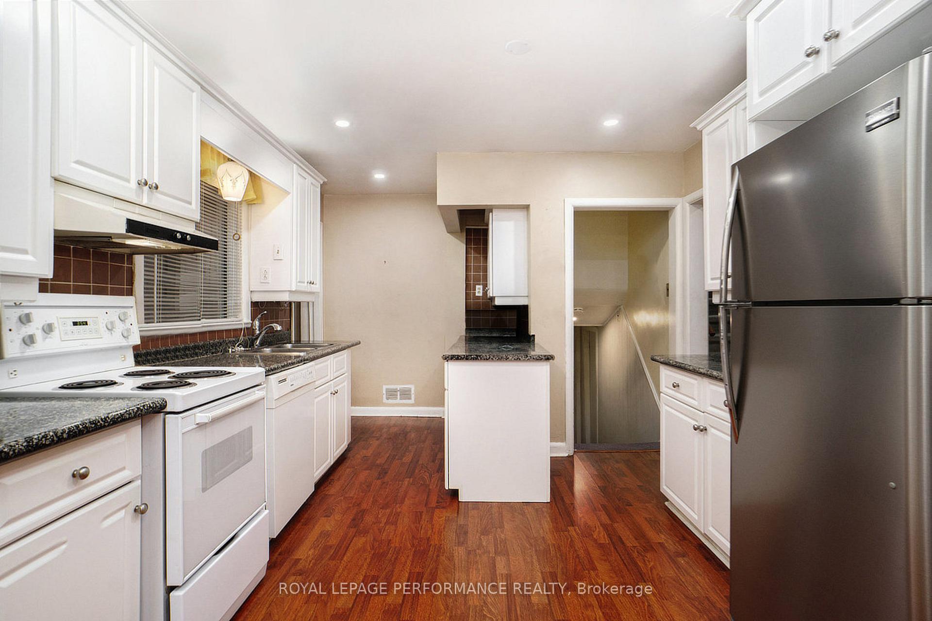 Photo 6 of 502 Coronation Avenue, Ottawa, Riverview Park — HOMEH