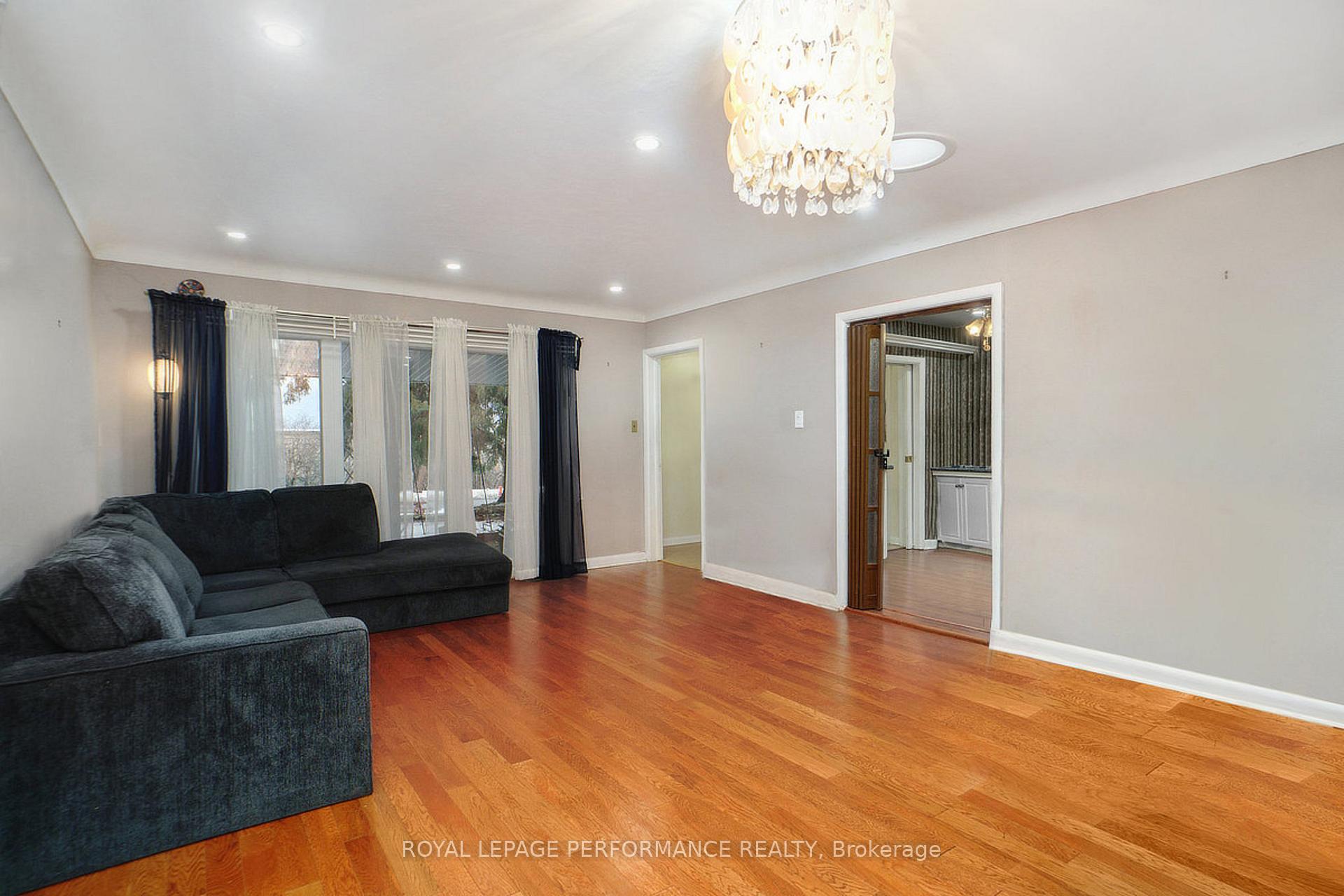 Photo 8 of 502 Coronation Avenue, Ottawa, Riverview Park — HOMEH