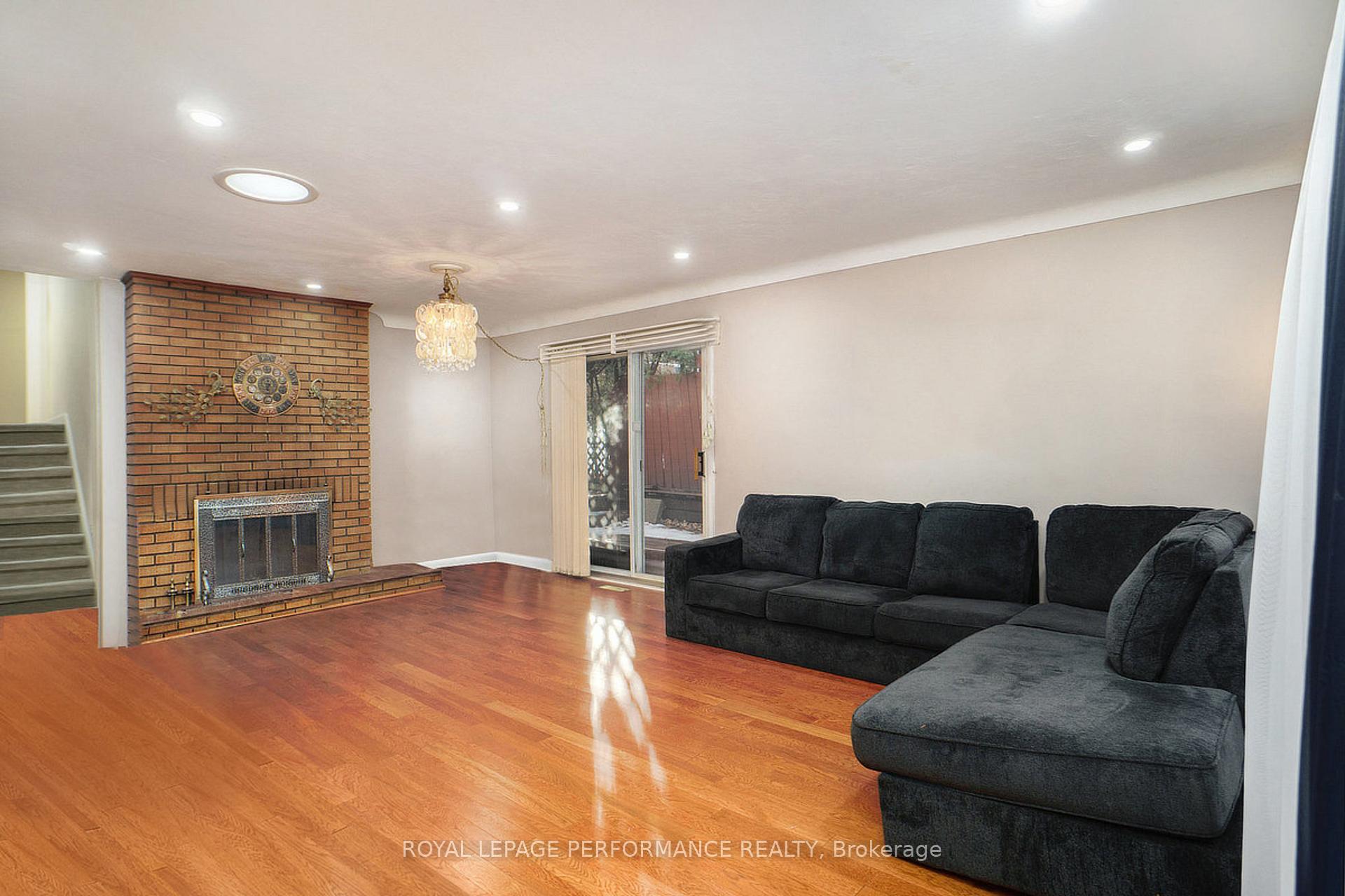 Photo 9 of 502 Coronation Avenue, Ottawa, Riverview Park — HOMEH