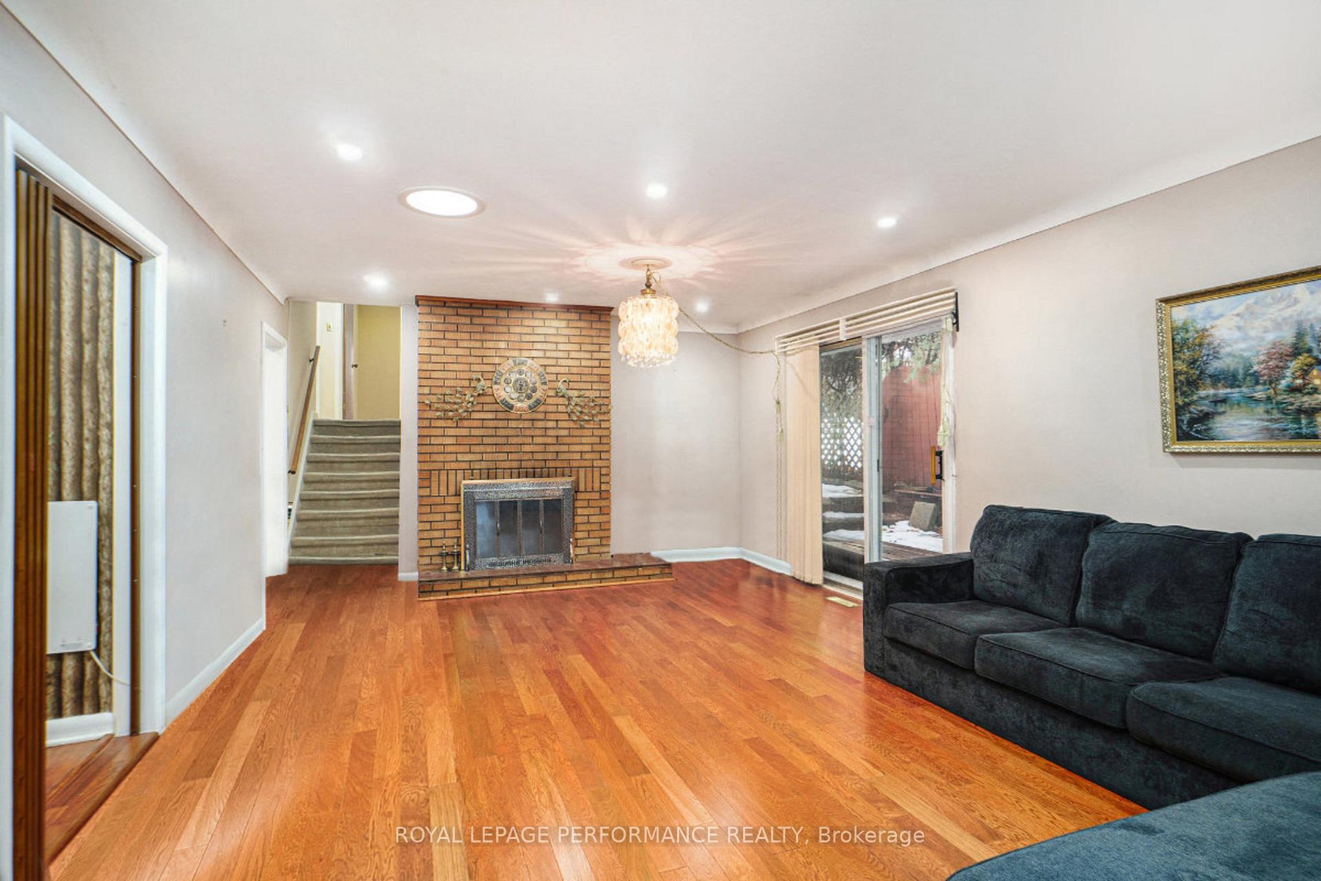 Photo 10 of 502 Coronation Avenue, Ottawa, Riverview Park — HOMEH