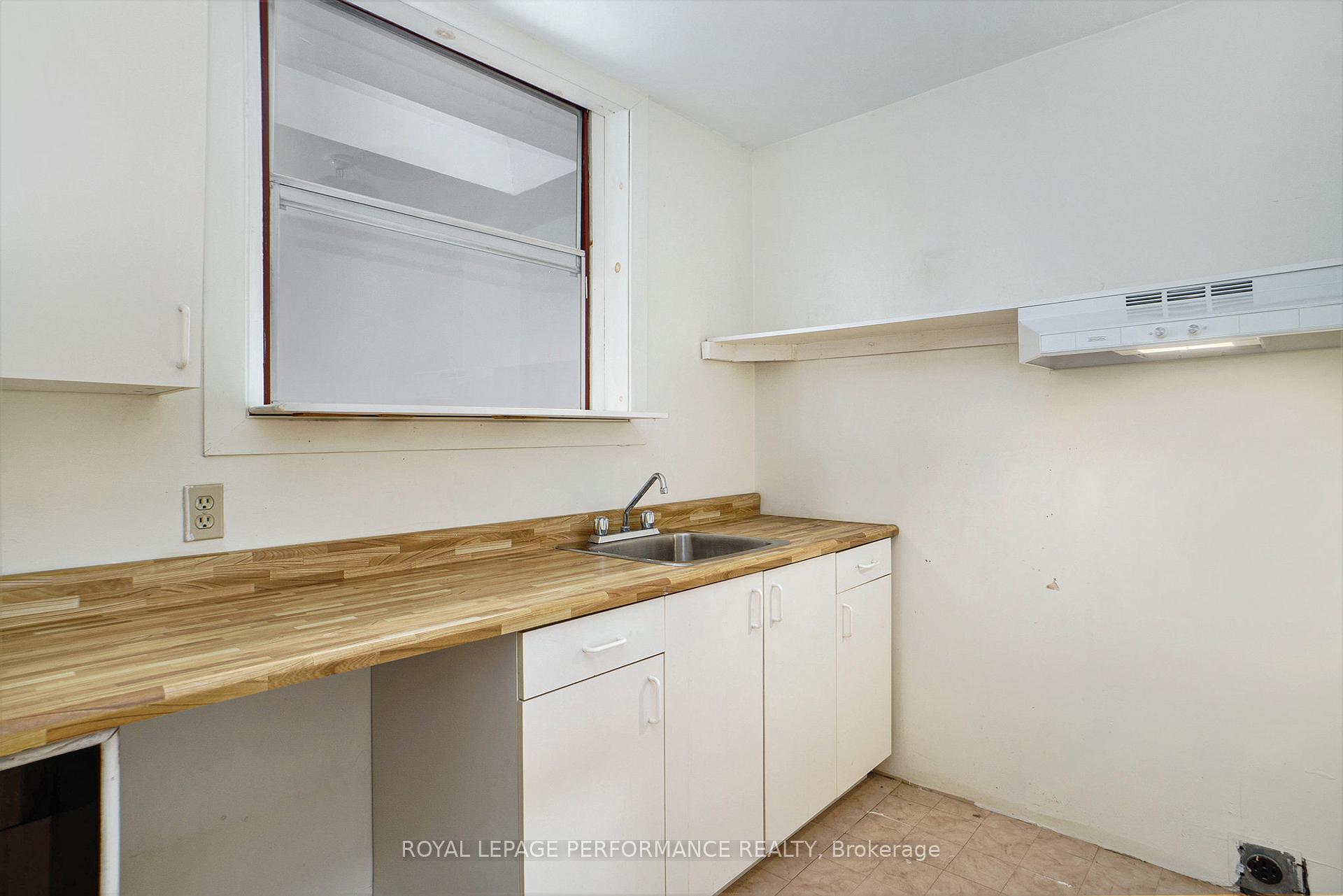 Photo 23 of 502 Coronation Avenue, Ottawa, Riverview Park — HOMEH