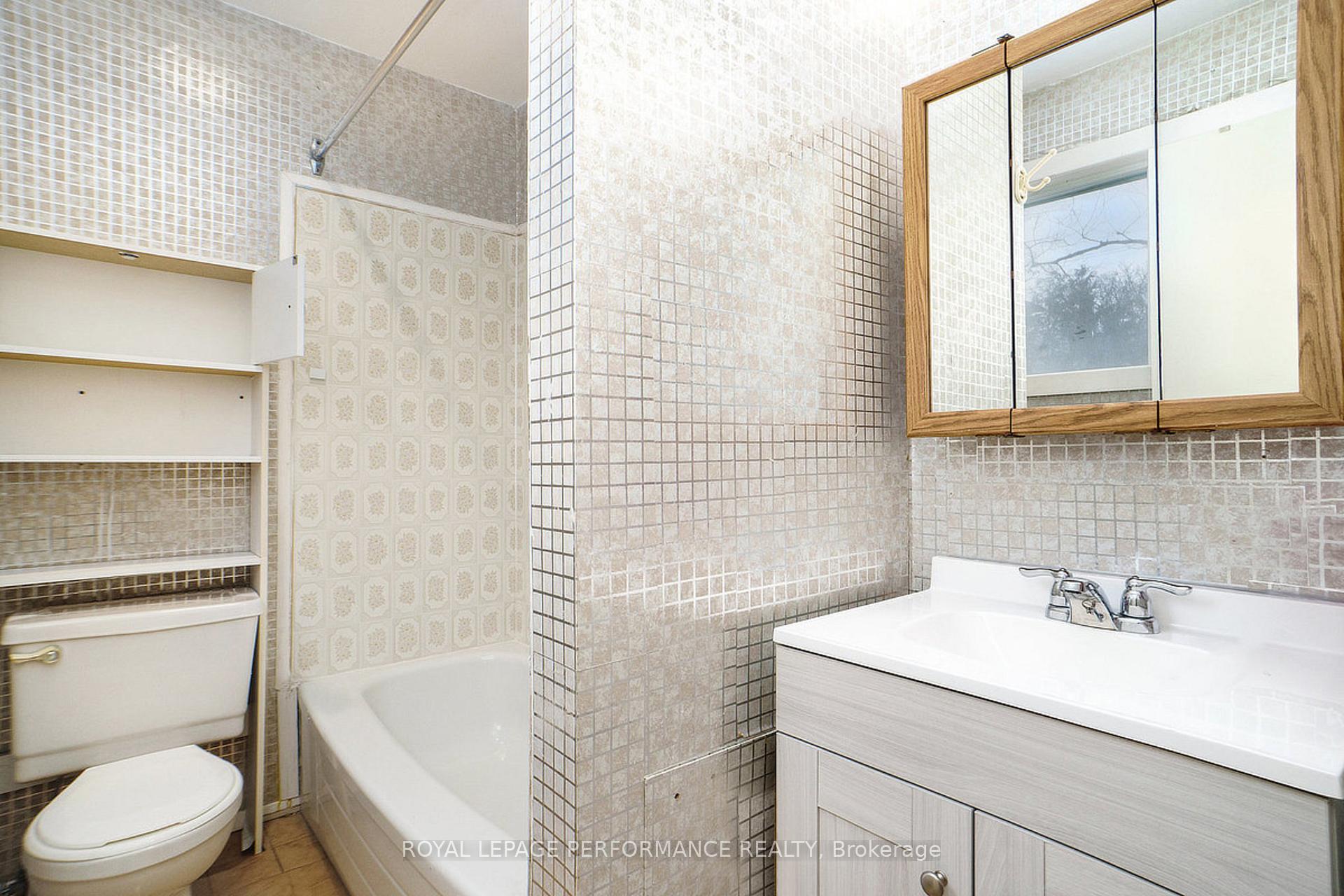 Photo 24 of 502 Coronation Avenue, Ottawa, Riverview Park — HOMEH