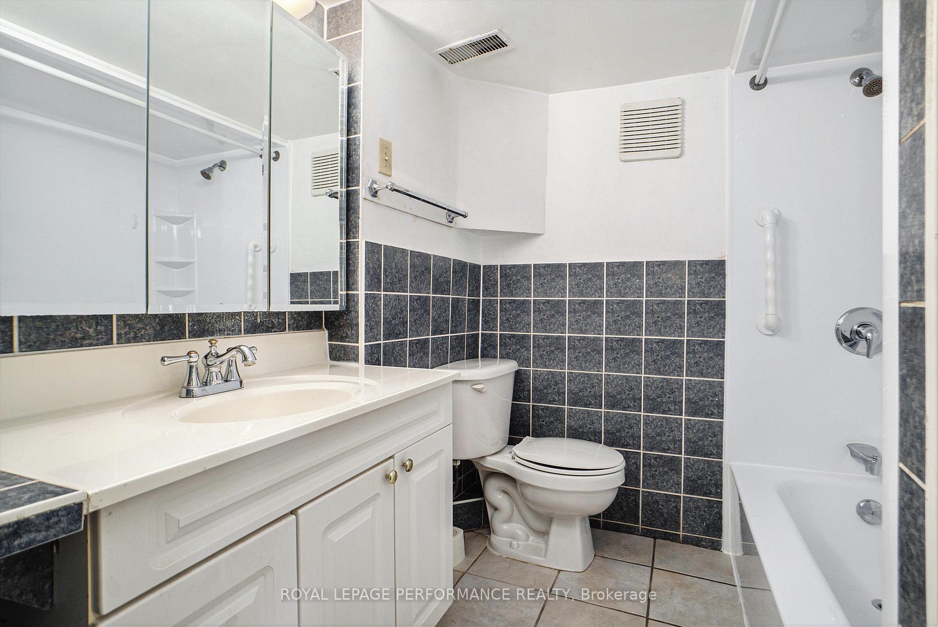 Photo 26 of 502 Coronation Avenue, Ottawa, Riverview Park — HOMEH