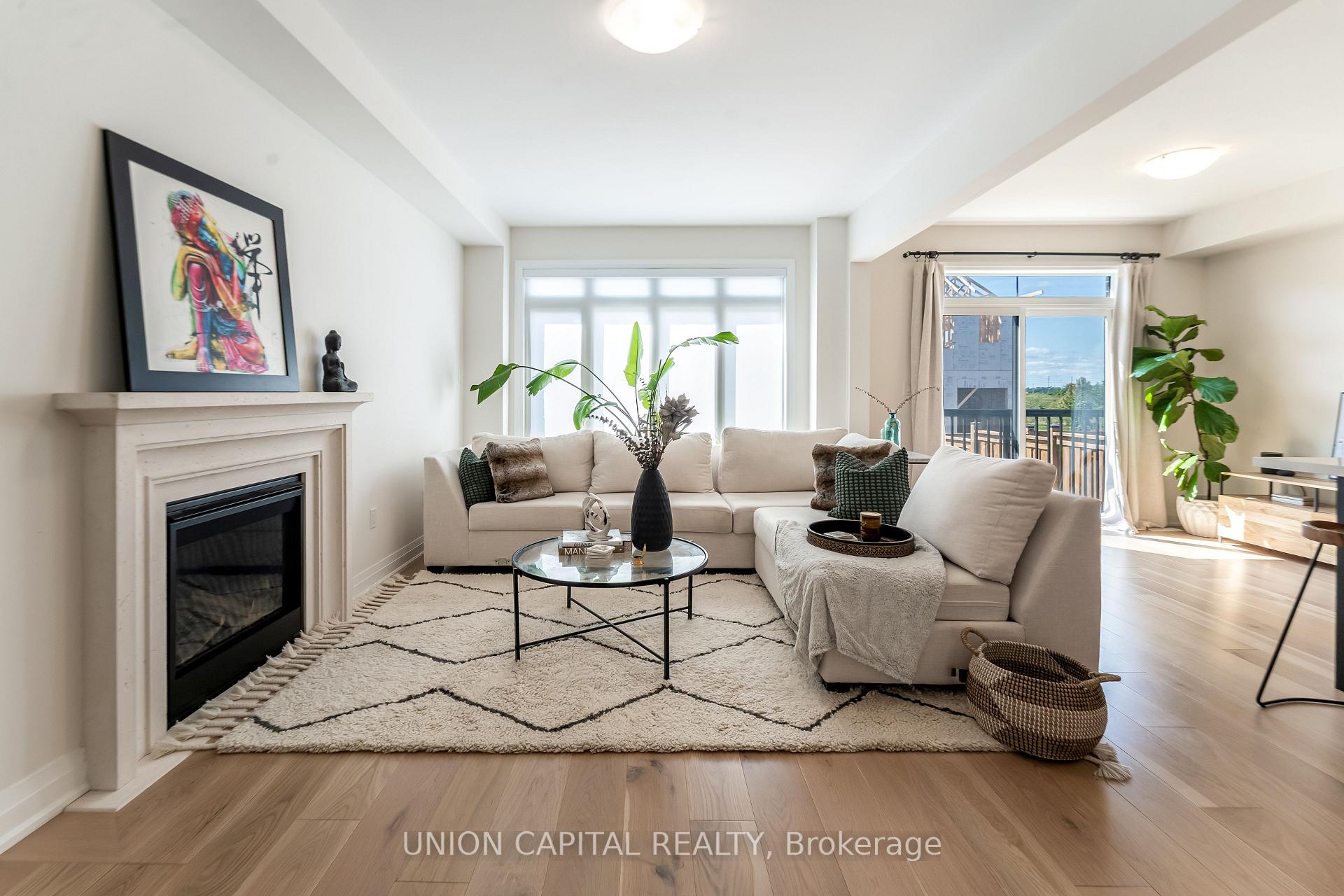 Photo 3 of 41 Auckland Drive, Whitby, Rural Whitby — HOMEH