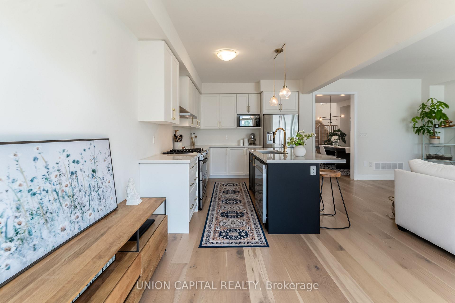 Photo 11 of 41 Auckland Drive, Whitby, Rural Whitby — HOMEH