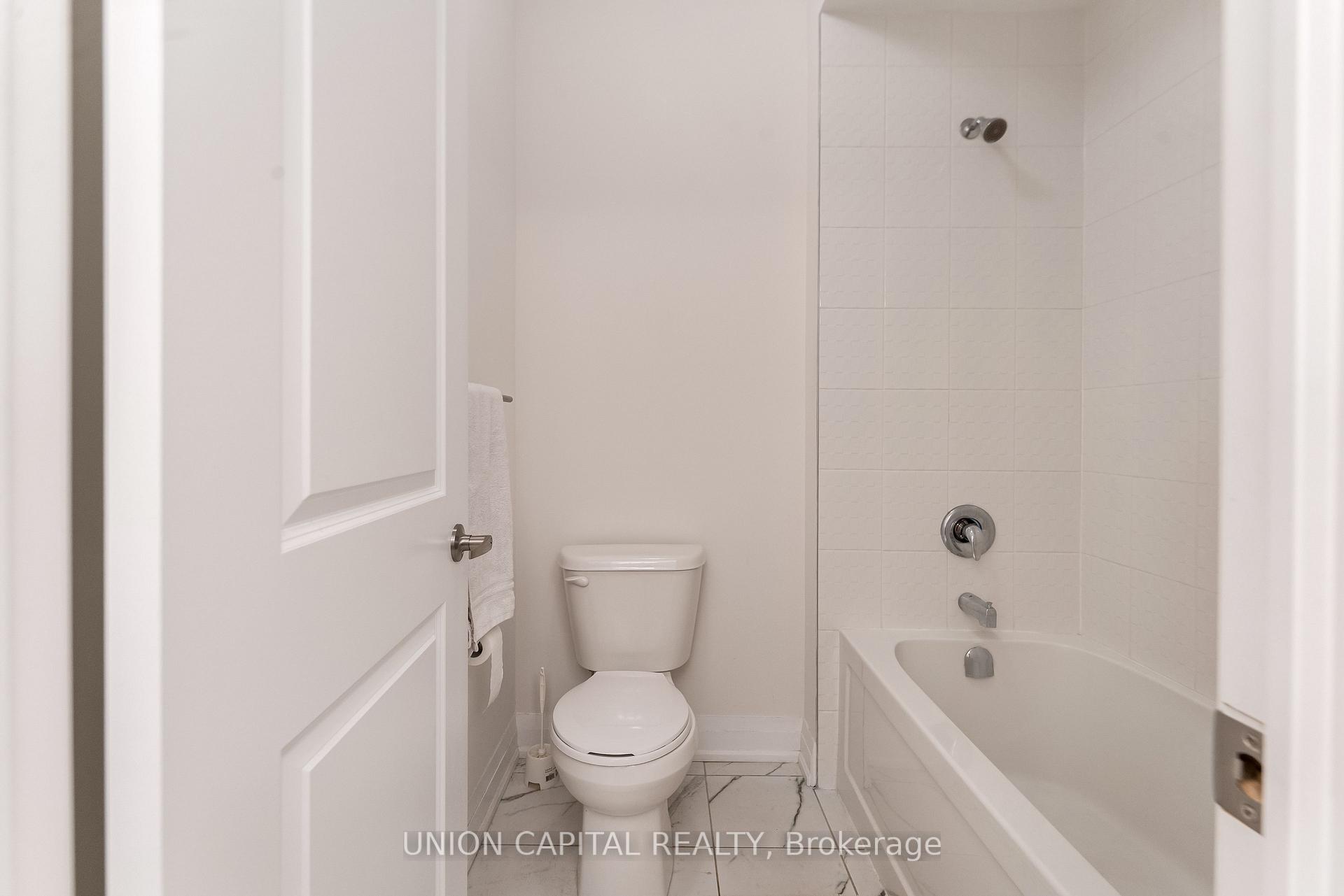 Photo 41 of 41 Auckland Drive, Whitby, Rural Whitby — HOMEH