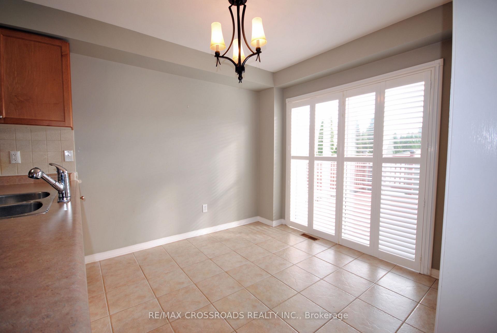 Photo 9 of 51 Beachgrove Crescent, Whitby, Taunton North — HOMEH