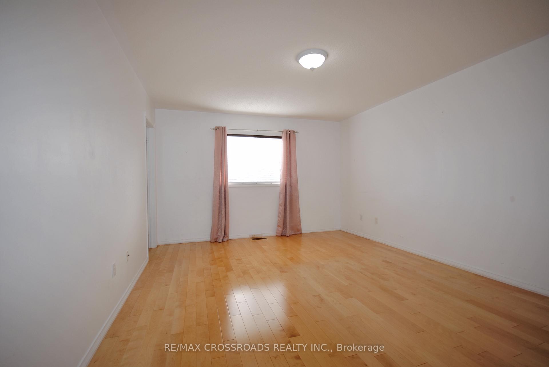 Photo 11 of 51 Beachgrove Crescent, Whitby, Taunton North — HOMEH