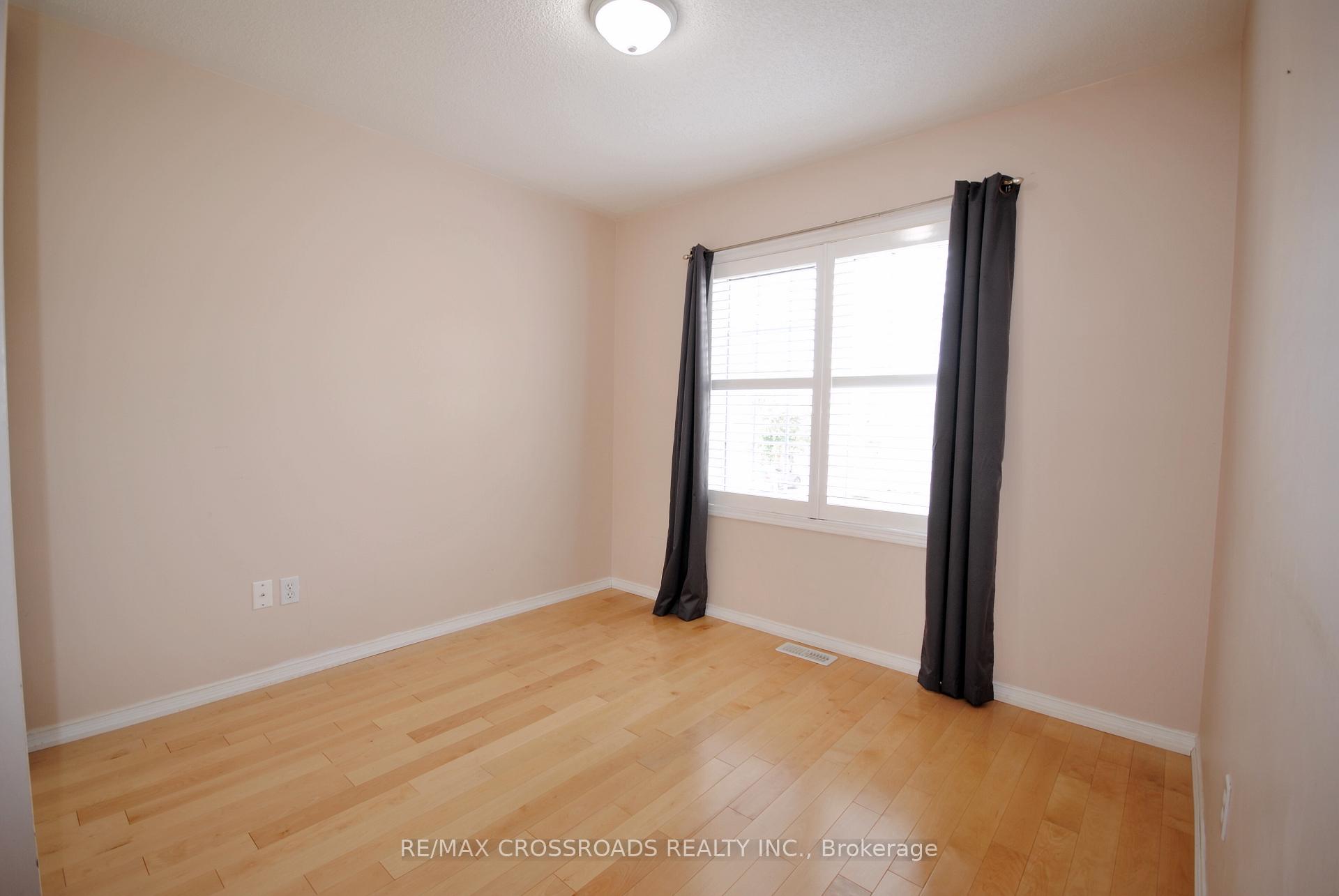 Photo 14 of 51 Beachgrove Crescent, Whitby, Taunton North — HOMEH