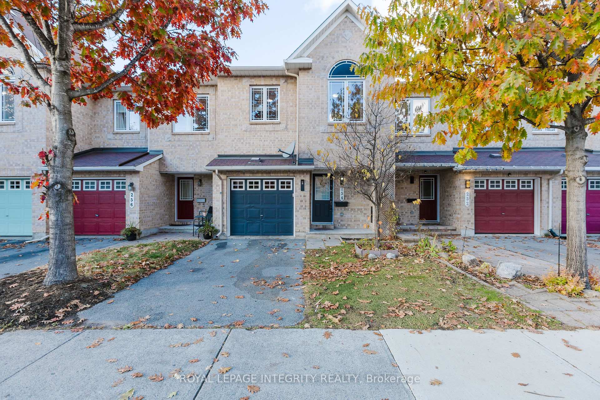 Photo 1 of 254 Serena Way, Ottawa, Barrhaven - Strandherd — HOMEH
