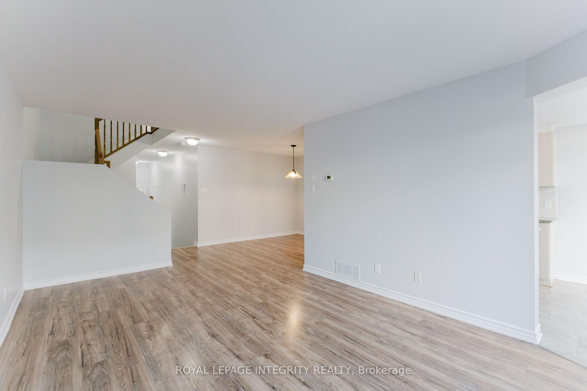 Photo 10 of 254 Serena Way, Ottawa, Barrhaven - Strandherd — HOMEH