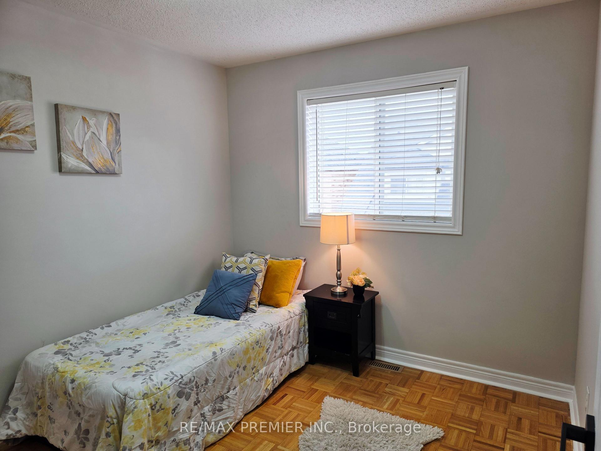 Photo 13 of 38 Osprey Drive, Vaughan, Vellore Village — HOMEH