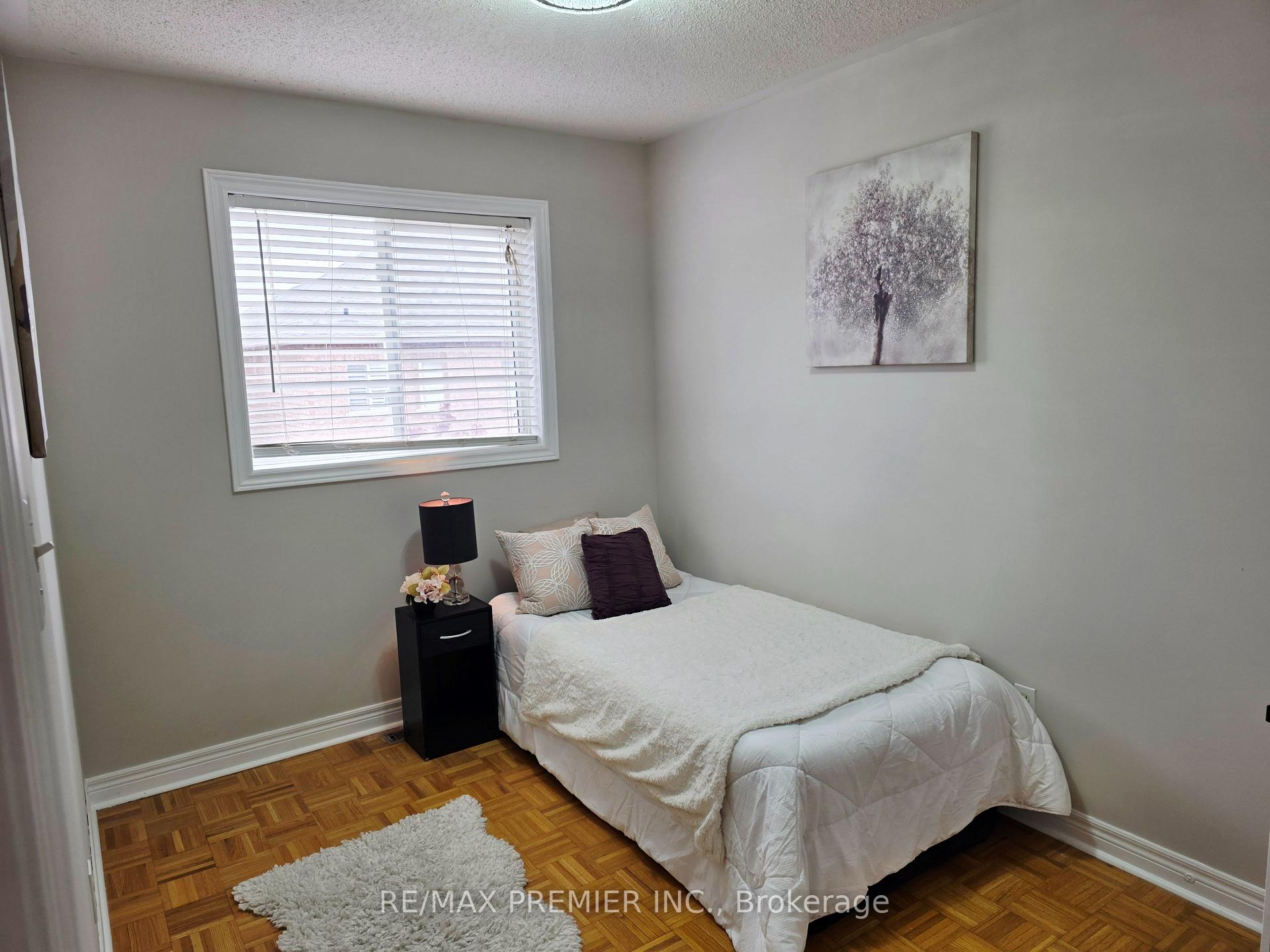 Photo 14 of 38 Osprey Drive, Vaughan, Vellore Village — HOMEH