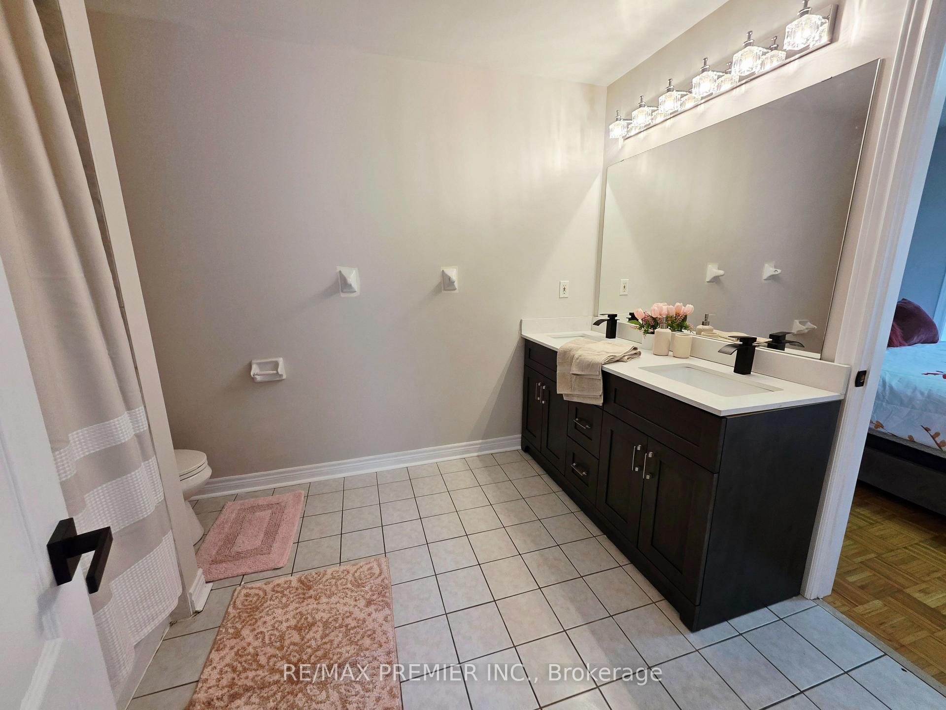 Photo 15 of 38 Osprey Drive, Vaughan, Vellore Village — HOMEH