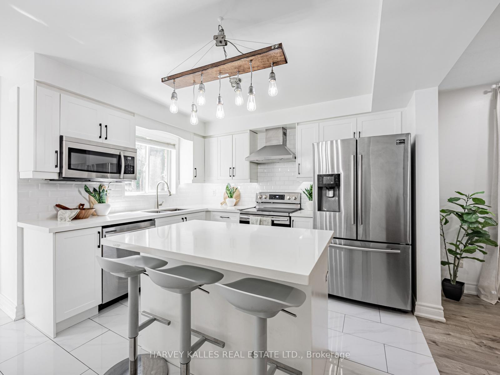 Photo 11 of 10 Hibbard Drive, Ajax, Central — HOMEH