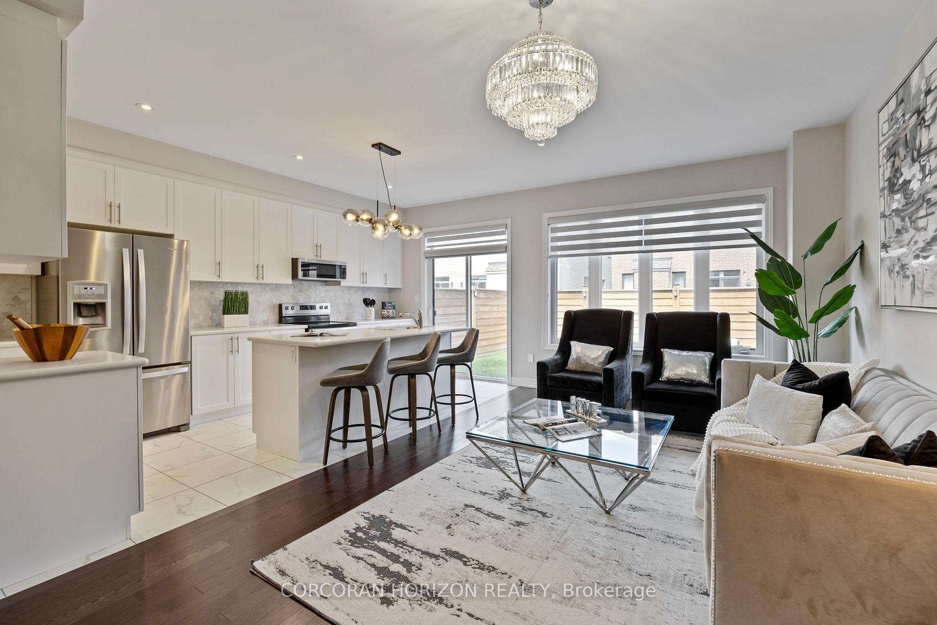 Photo 13 of 48 Louise Crescent, Whitby, Rural Whitby — HOMEH
