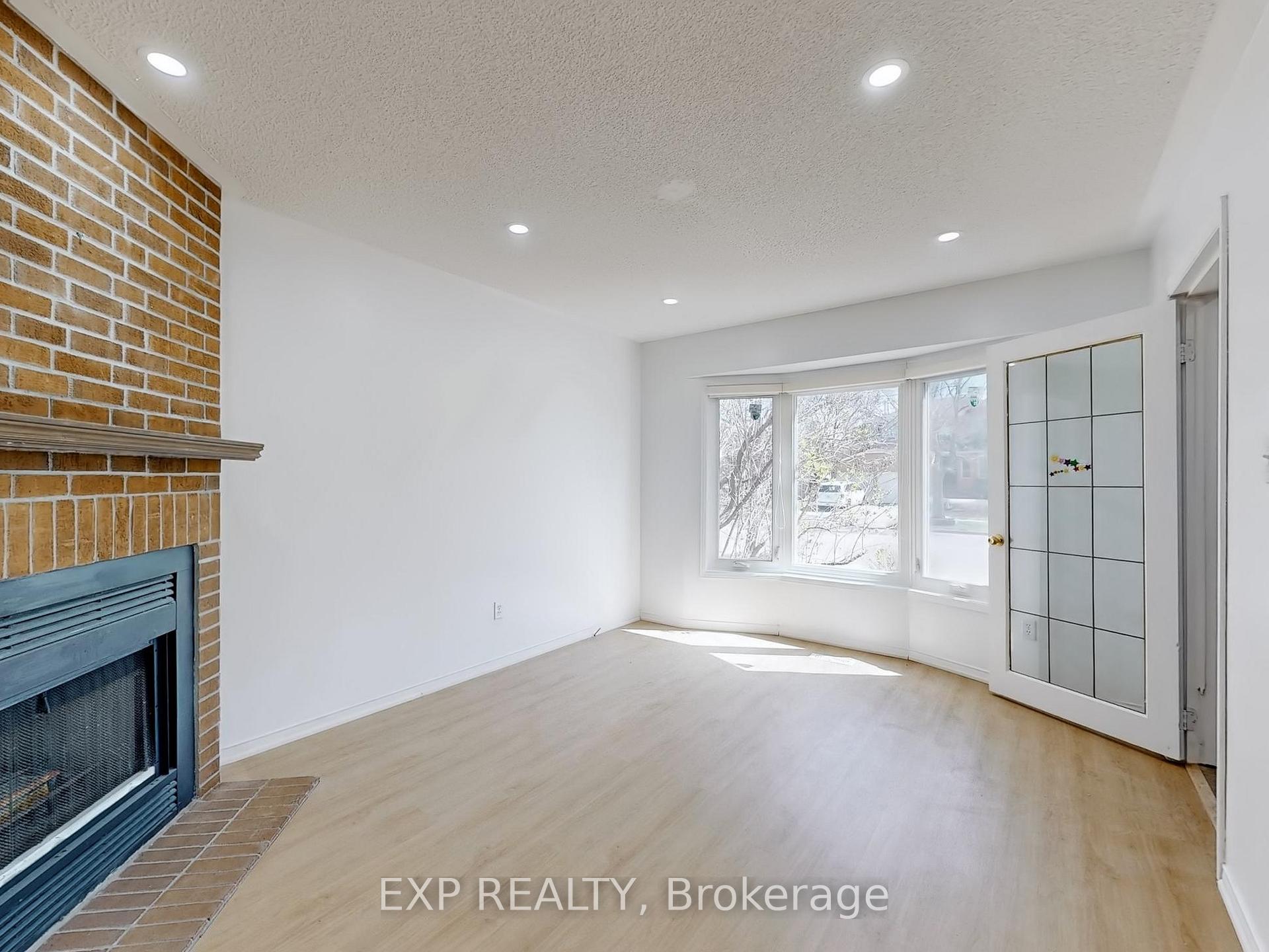Photo 9 of Unit Main, 2nd, 2 Old Colony Drive, Whitby, Pringle Creek — HOMEH