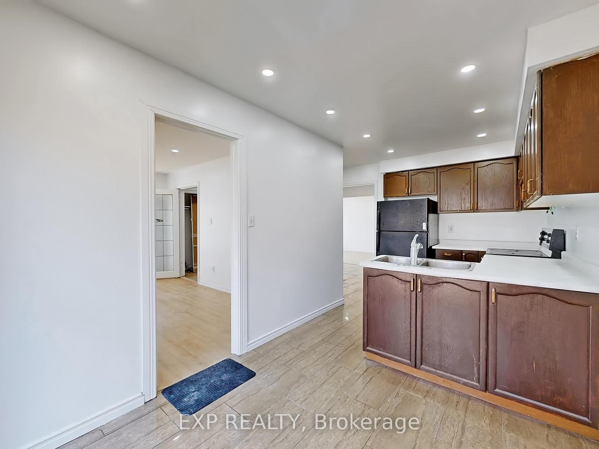 Photo 13 of Unit Main, 2nd, 2 Old Colony Drive, Whitby, Pringle Creek — HOMEH
