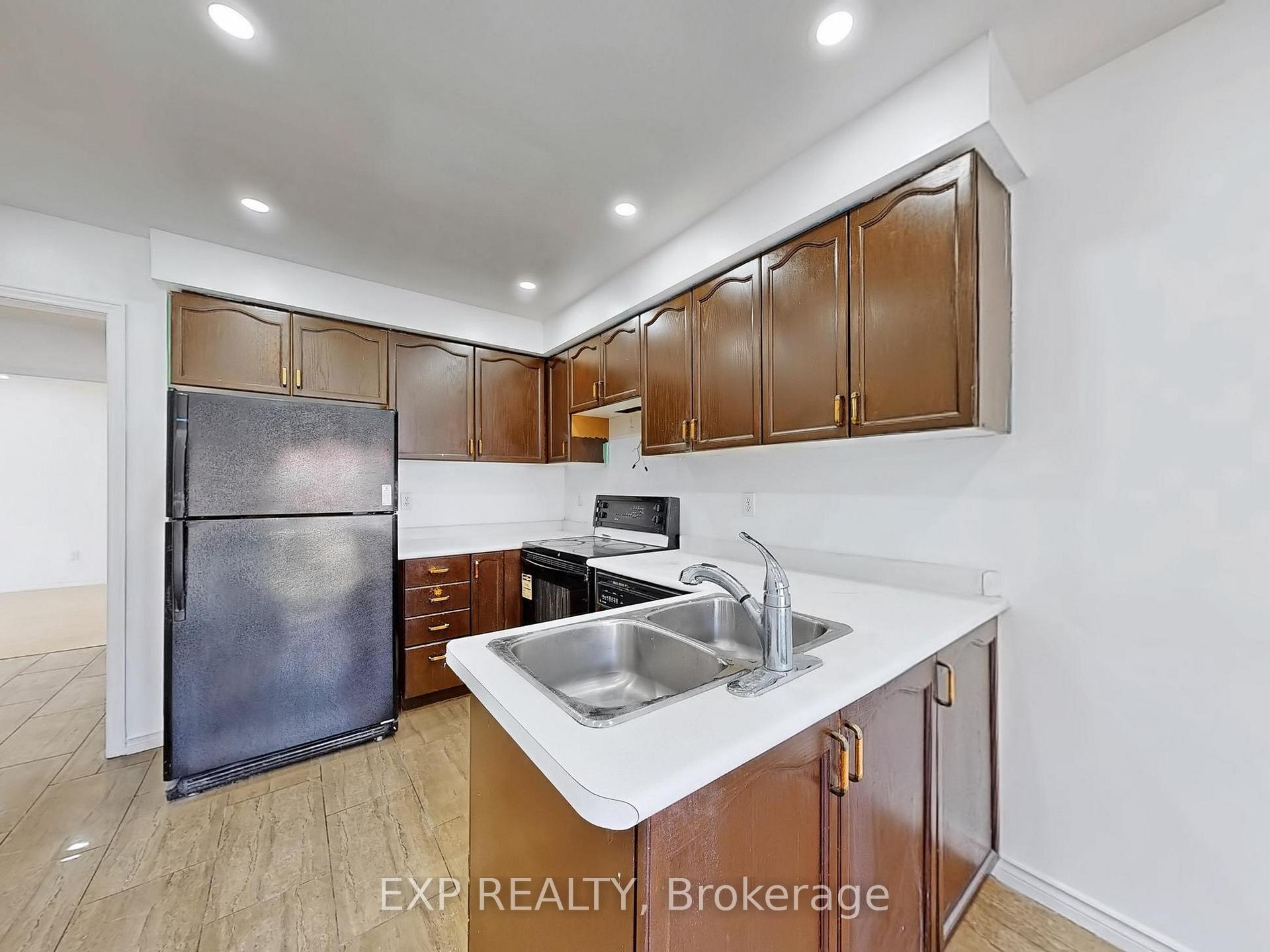 Photo 14 of Unit Main, 2nd, 2 Old Colony Drive, Whitby, Pringle Creek — HOMEH