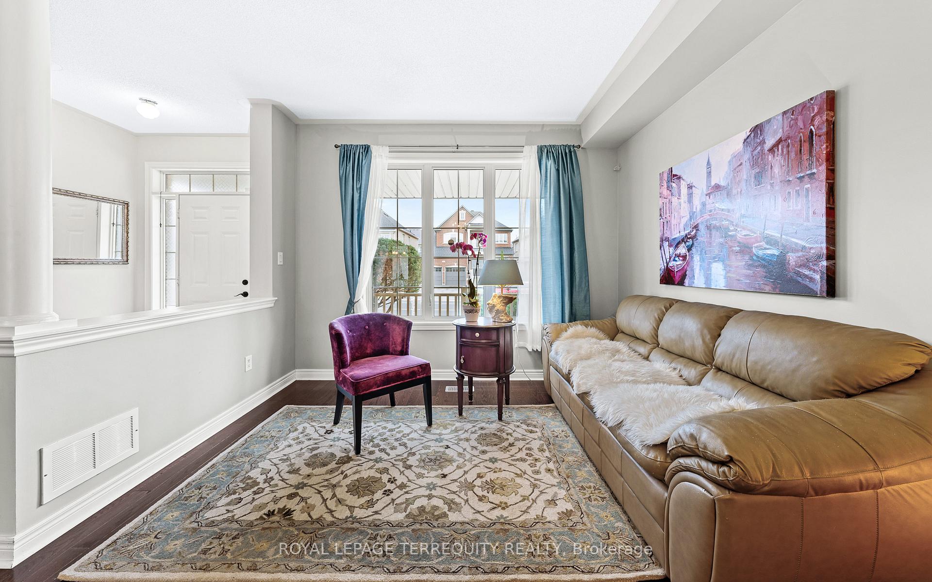 Photo 4 of 340 Williamson Road, Markham, Greensborough — HOMEH