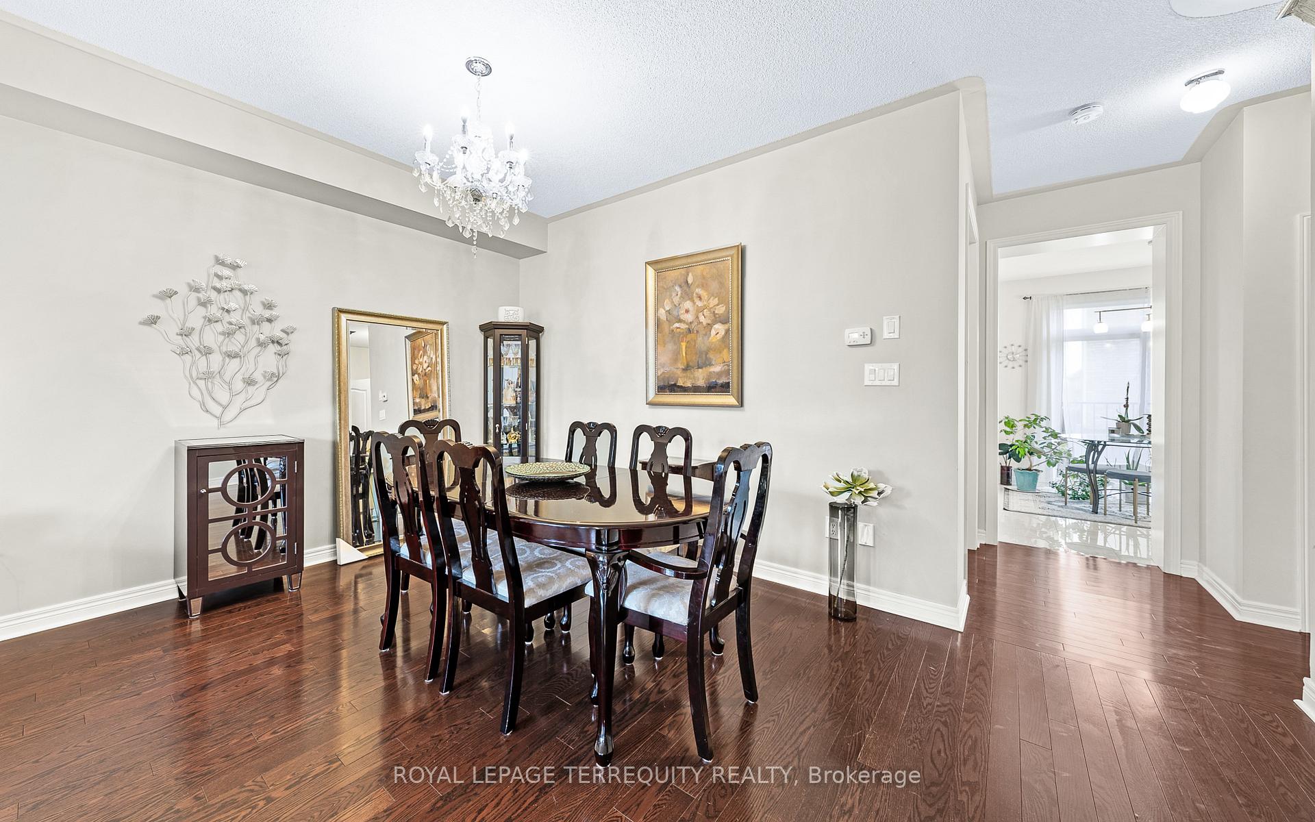 Photo 5 of 340 Williamson Road, Markham, Greensborough — HOMEH