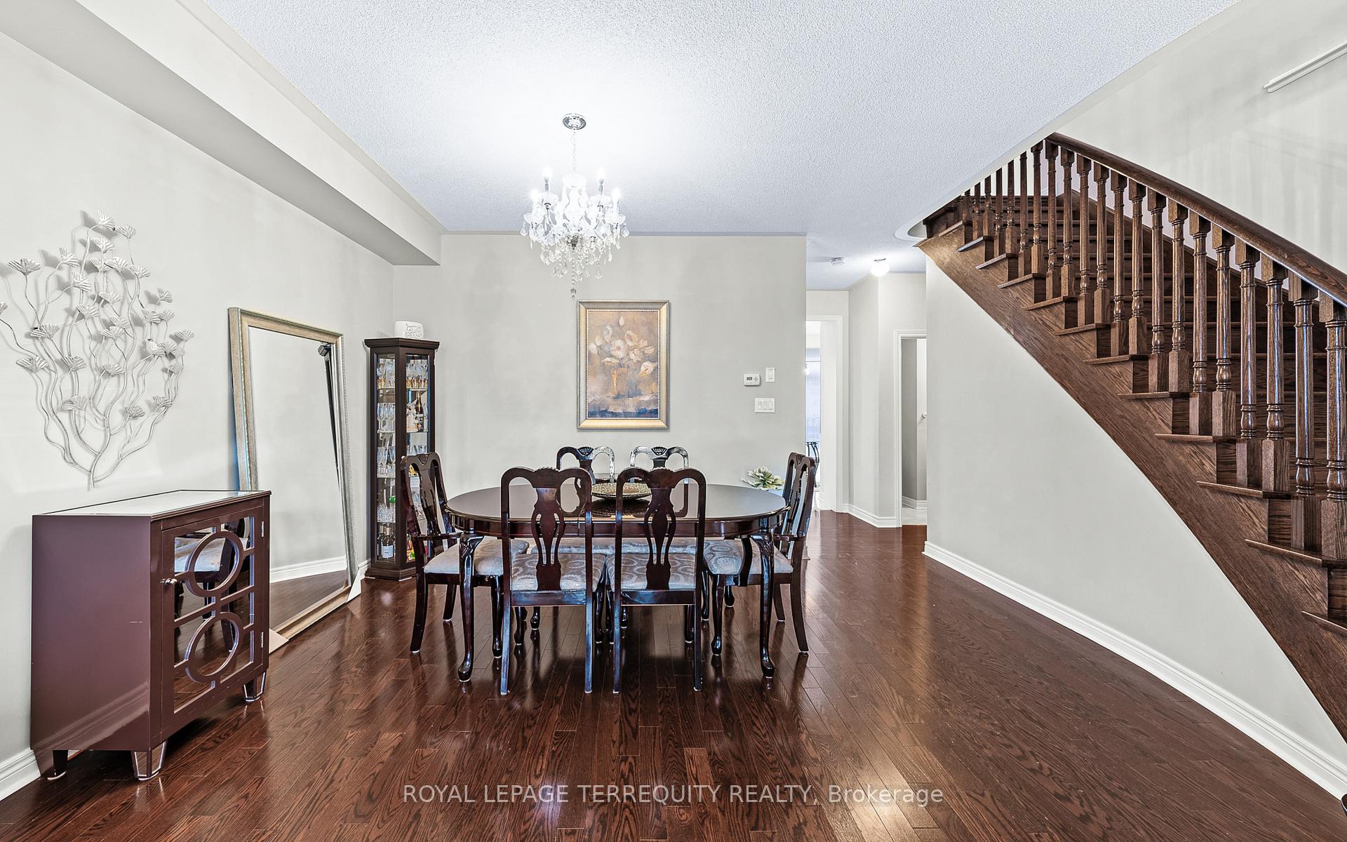 Photo 6 of 340 Williamson Road, Markham, Greensborough — HOMEH
