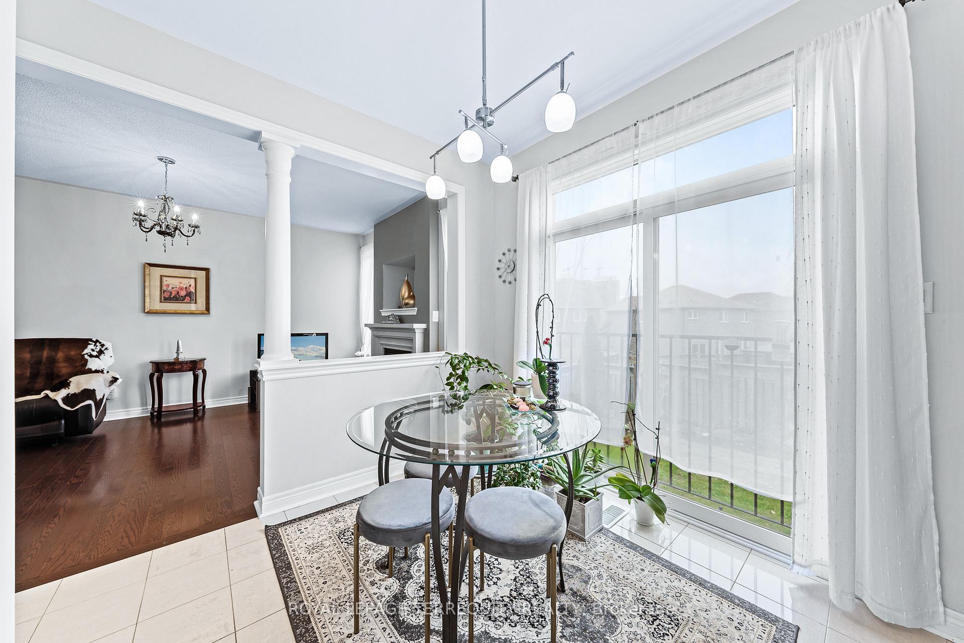 Photo 16 of 340 Williamson Road, Markham, Greensborough — HOMEH