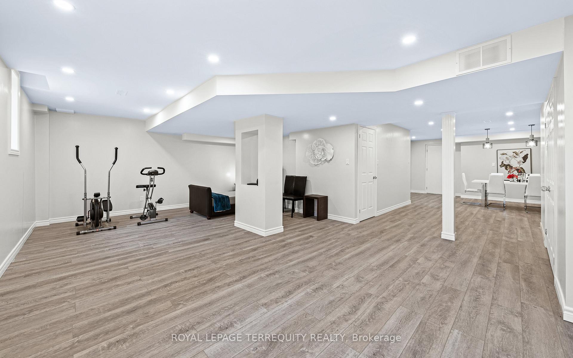 Photo 32 of 340 Williamson Road, Markham, Greensborough — HOMEH