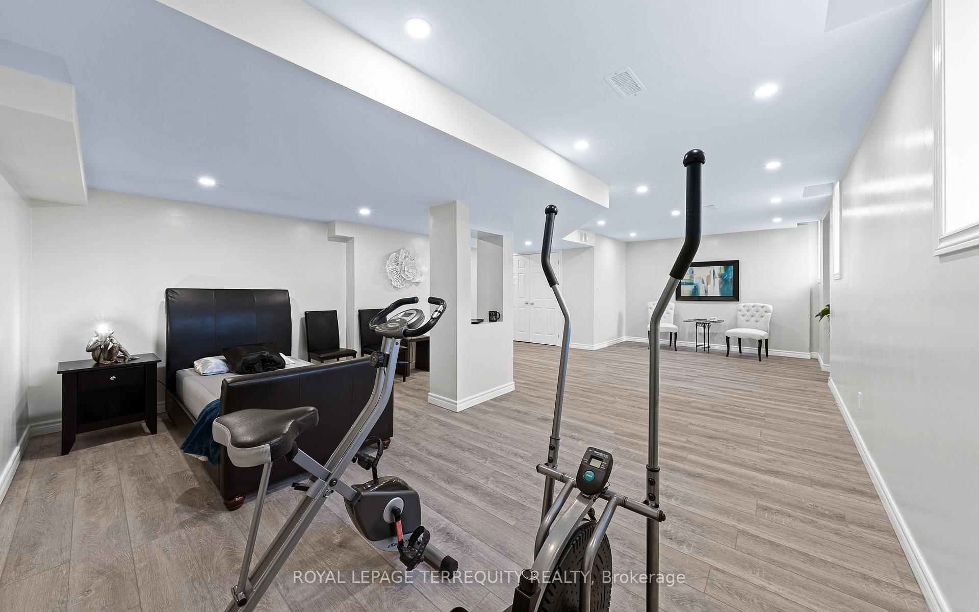 Photo 33 of 340 Williamson Road, Markham, Greensborough — HOMEH