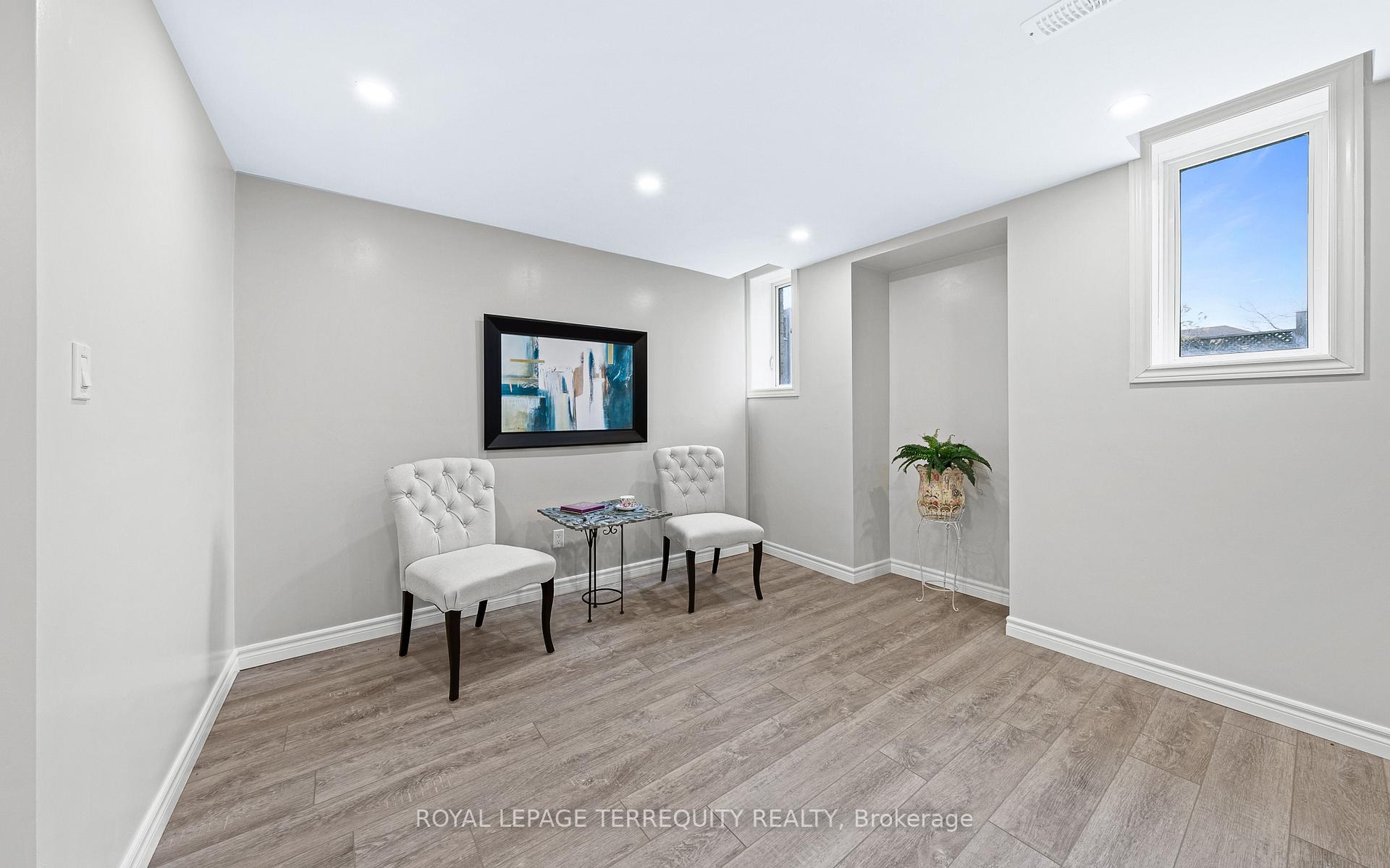 Photo 34 of 340 Williamson Road, Markham, Greensborough — HOMEH