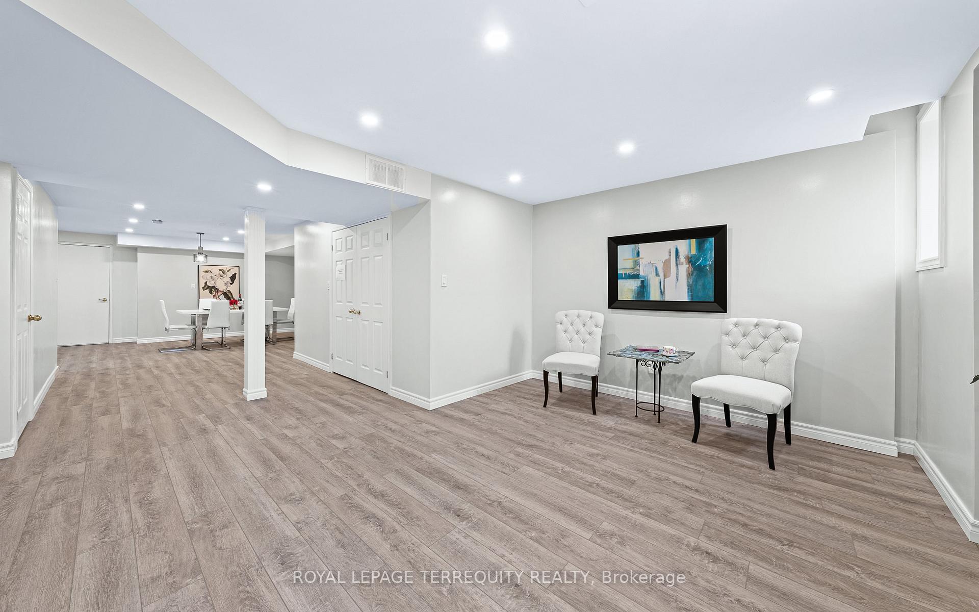 Photo 35 of 340 Williamson Road, Markham, Greensborough — HOMEH
