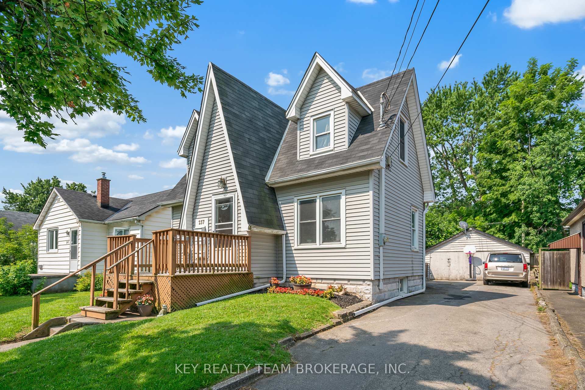 Photo 1 of 237 Wallace Avenue S, Welland, Lincoln/Crowland — HOMEH