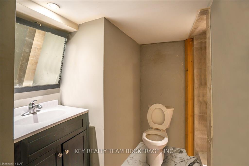 Photo 27 of 237 Wallace Avenue S, Welland, Lincoln/Crowland — HOMEH