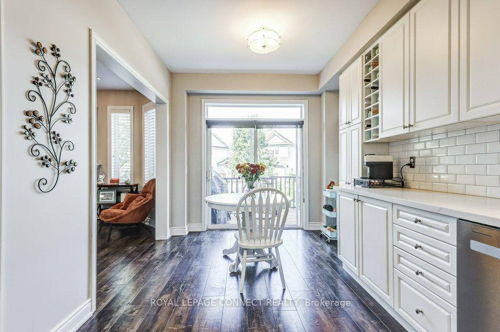 Photo 16 of 89 James Govan Drive, Whitby, Port Whitby — HOMEH